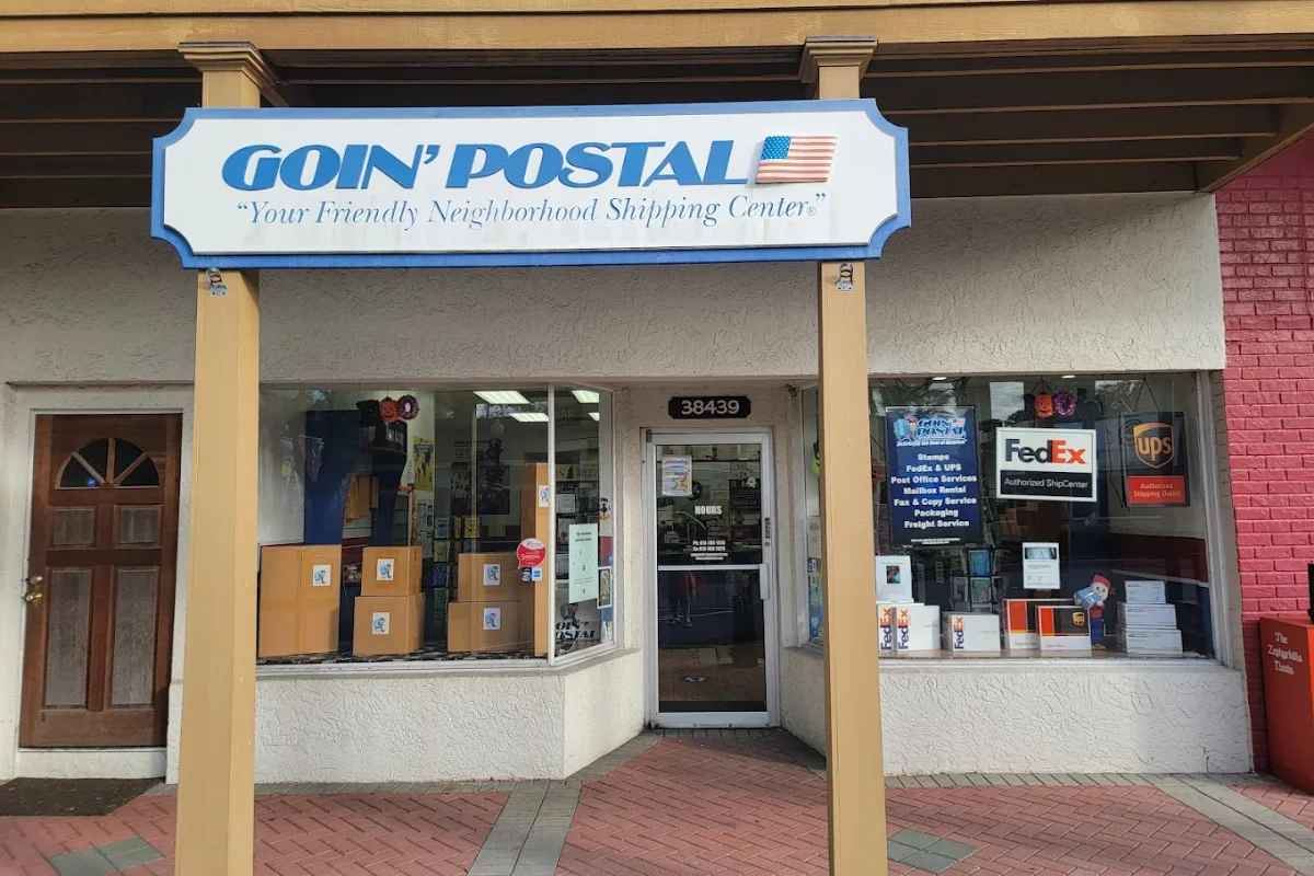 Exterior of Goin' Postal Zephyrhills shipping center in Zephyrhills, FL