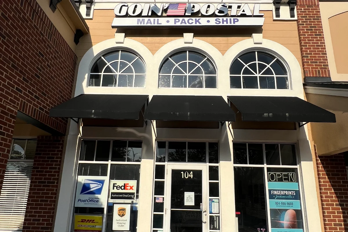 Exterior of Goin' Postal Jacksonville shipping center in Jacksonville, FL