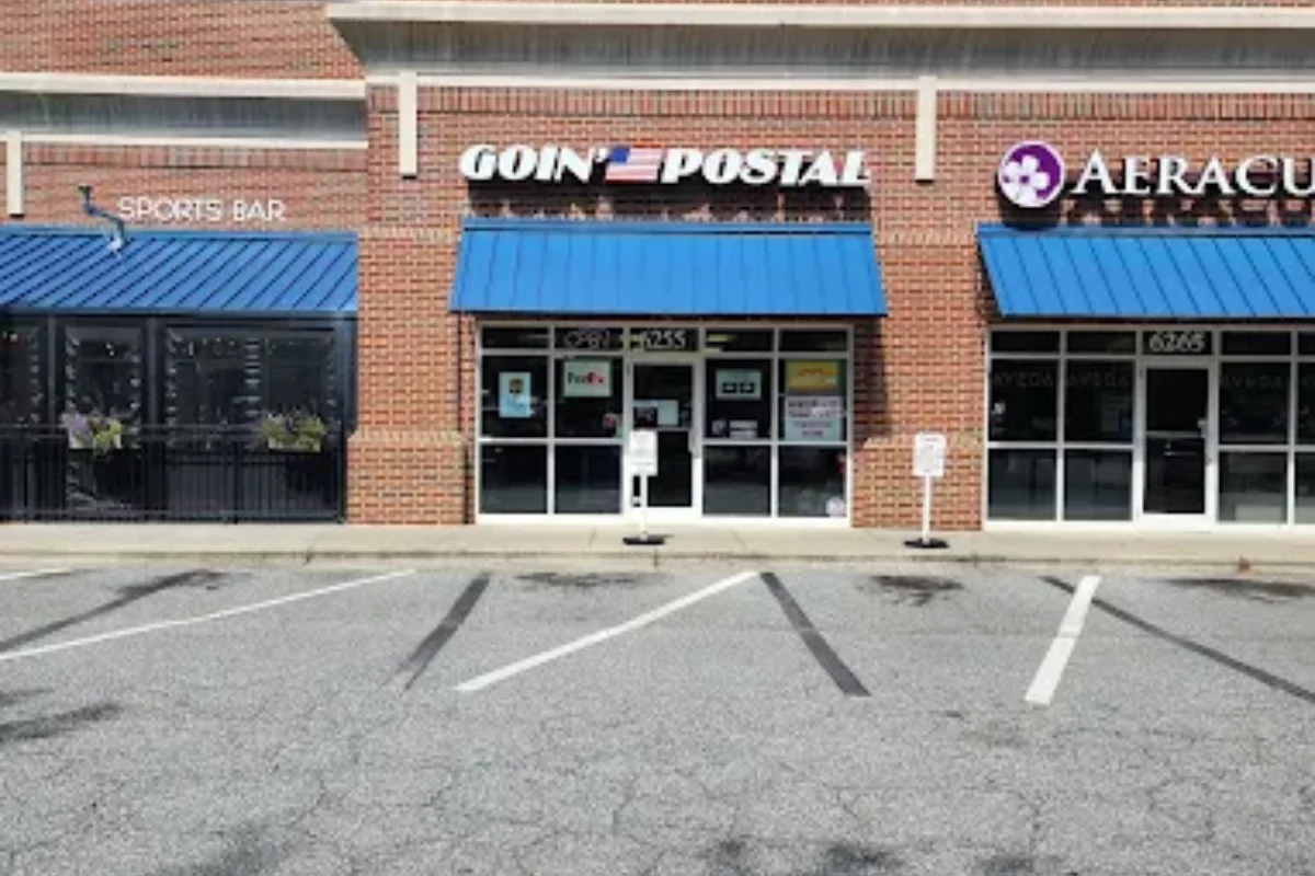 Exterior of Goin' Postal Clemmons shipping center in Clemmons, NC