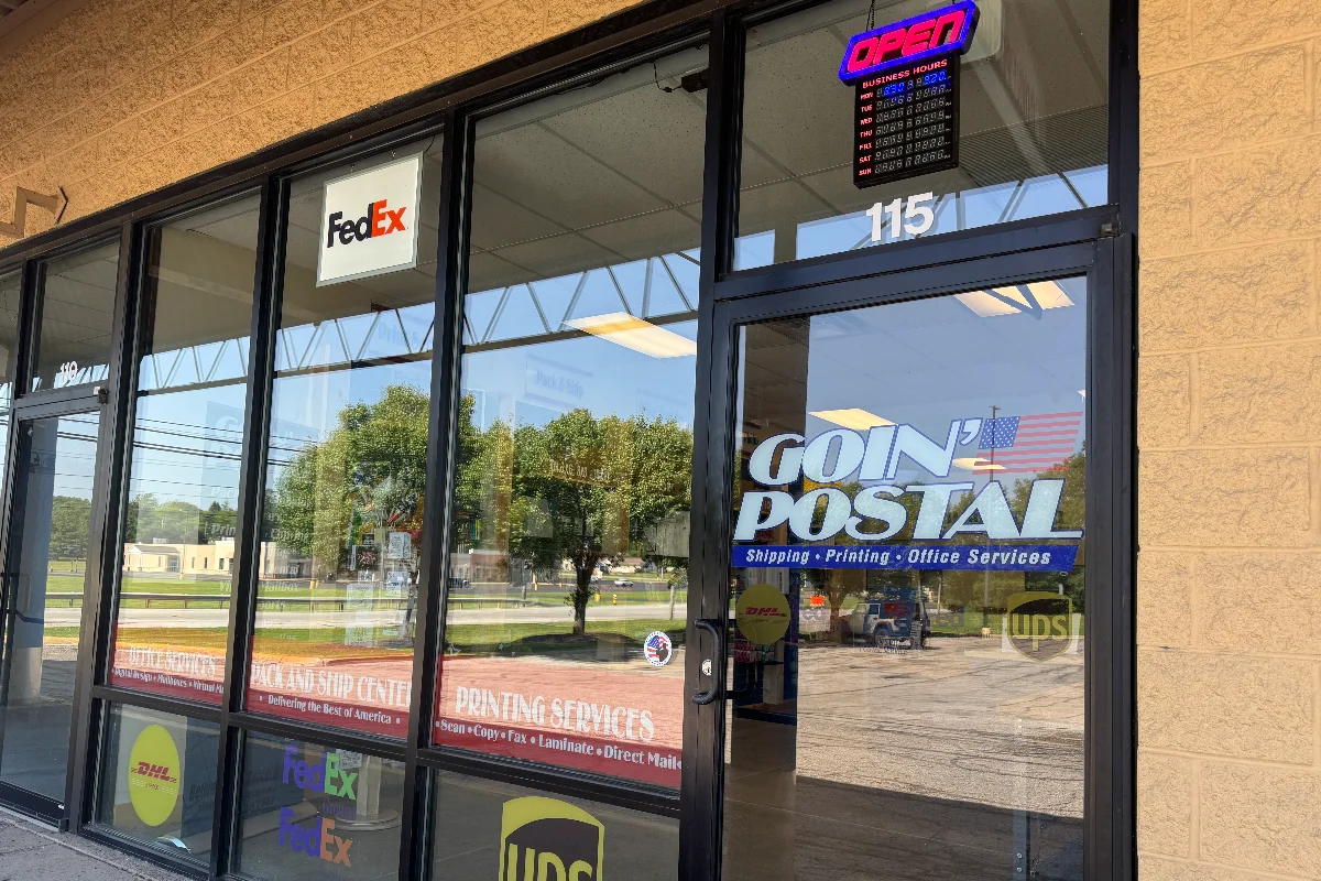 Exterior of Goin' Postal Mansfield shipping center in Mansfield, OH